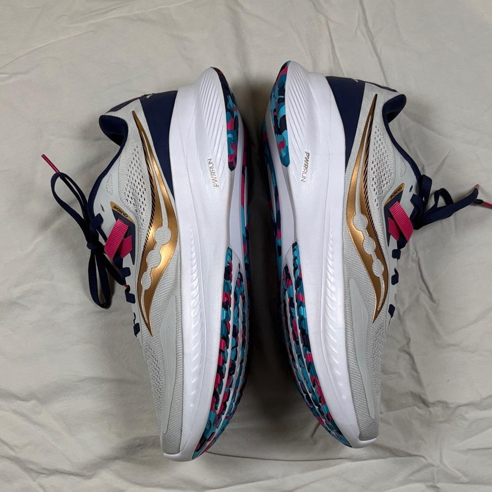 Saucony Women's Sneakers - White, Pink, and Gold - Picture 5 of 8